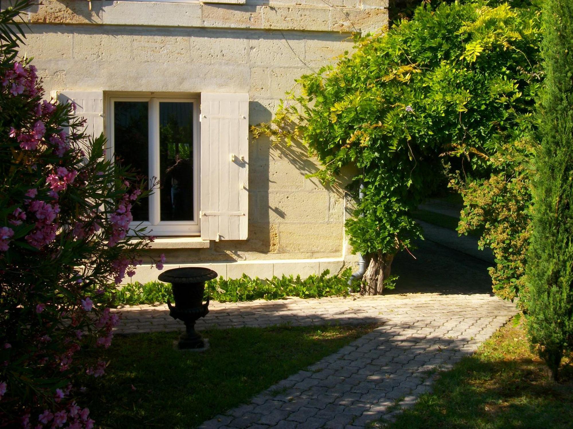 Domaine De Monein Bed and Breakfast Saint-André-de-Cubzac Εξωτερικό φωτογραφία